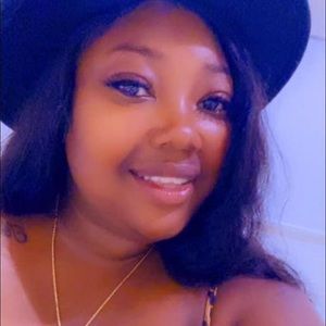 Meet your Posher, Arnita